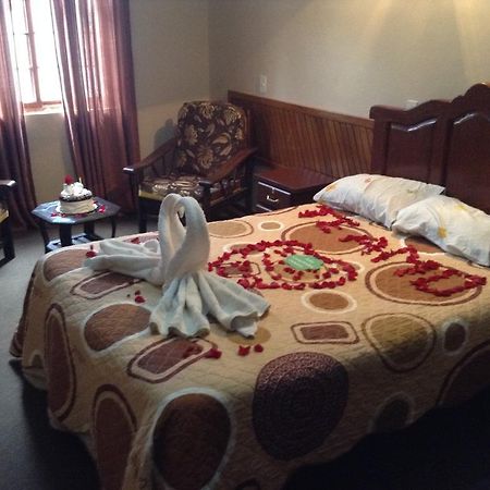 Hospedaje Casa Blanca Huaraz  Zewnętrze zdjęcie