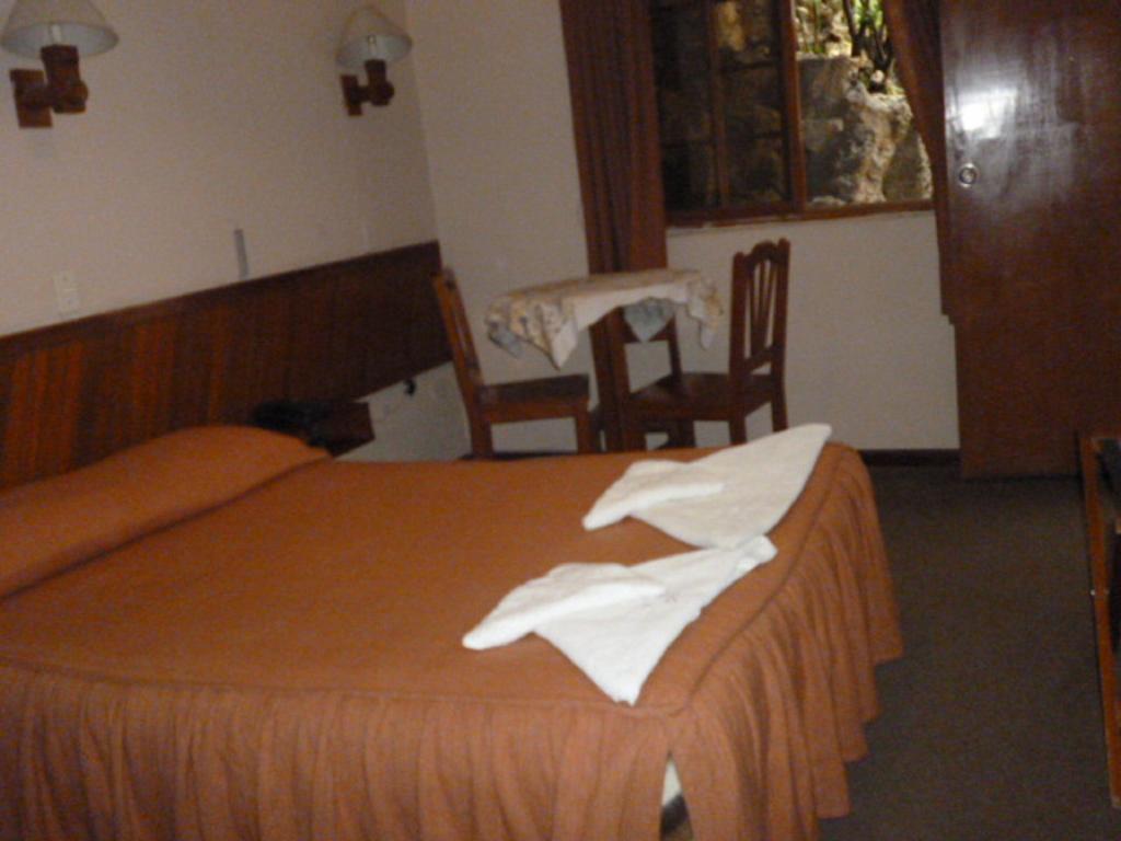 Hospedaje Casa Blanca Huaraz  Zewnętrze zdjęcie