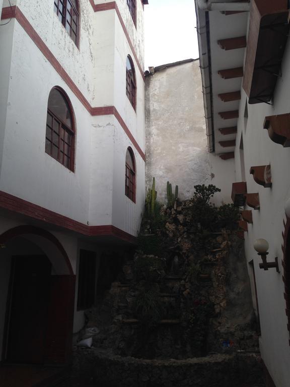 Hospedaje Casa Blanca Huaraz  Zewnętrze zdjęcie